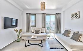 Paros Gem